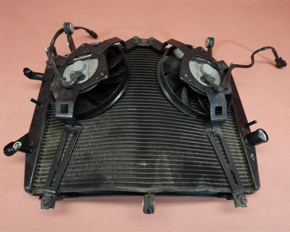07-12 2007 YAMAHA FJR1300 FJR 1300 Radiator Cooling Fans (BENT) - Image 1 of 4