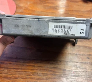 Honda Civic 2001 2002 2003 1,7 L ECU ECM PCM módulo de control del motor 37820-PLR-A53 - Imagen 1 de 4