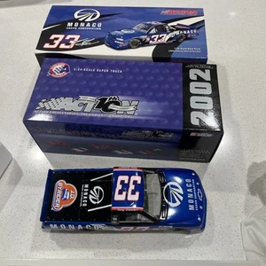 #33 Tony Stewart 2002 Monaco Chevy Race Truck Action 1:24 Scale 1 of 8652 - Picture 1 of 7