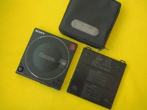 Sony Discman D-10 CD Player + BP-100 Battery Pack PARTS / REPAIR - Picture 1 of 10