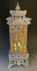 GROßE alte handgeschnitzte durchbrochene chinesische Pagodenlaterne aus Speckstein 20. Jh. - Bild 1 von 15