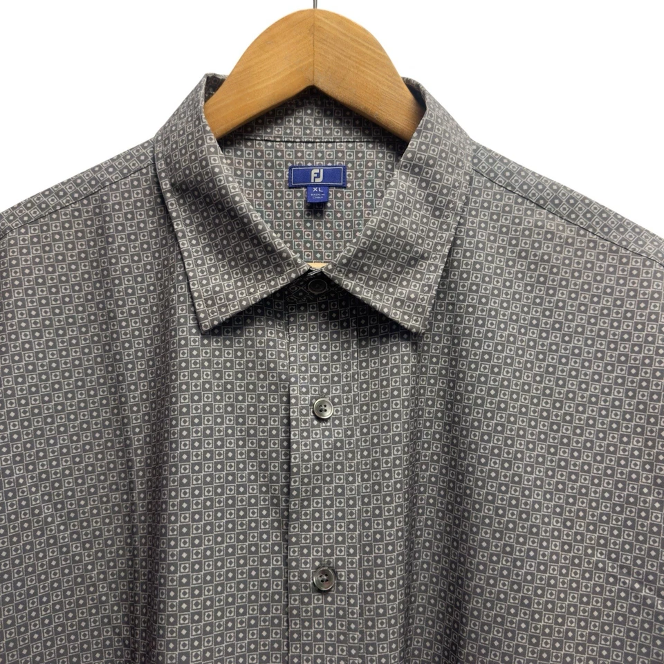 Camisa FootJoy FJ Para Hombre Talla XL Gris/Blanco Rendimiento Geométrico Botón Delantero S/S Foto 1 de 4