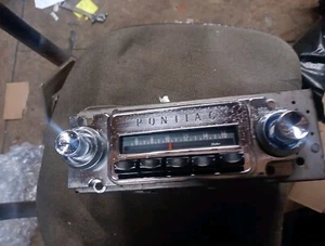 1964 1967 PONTIAC GTO Tempest AM DELCO RADIO GM 7291582 - Picture 1 of 6