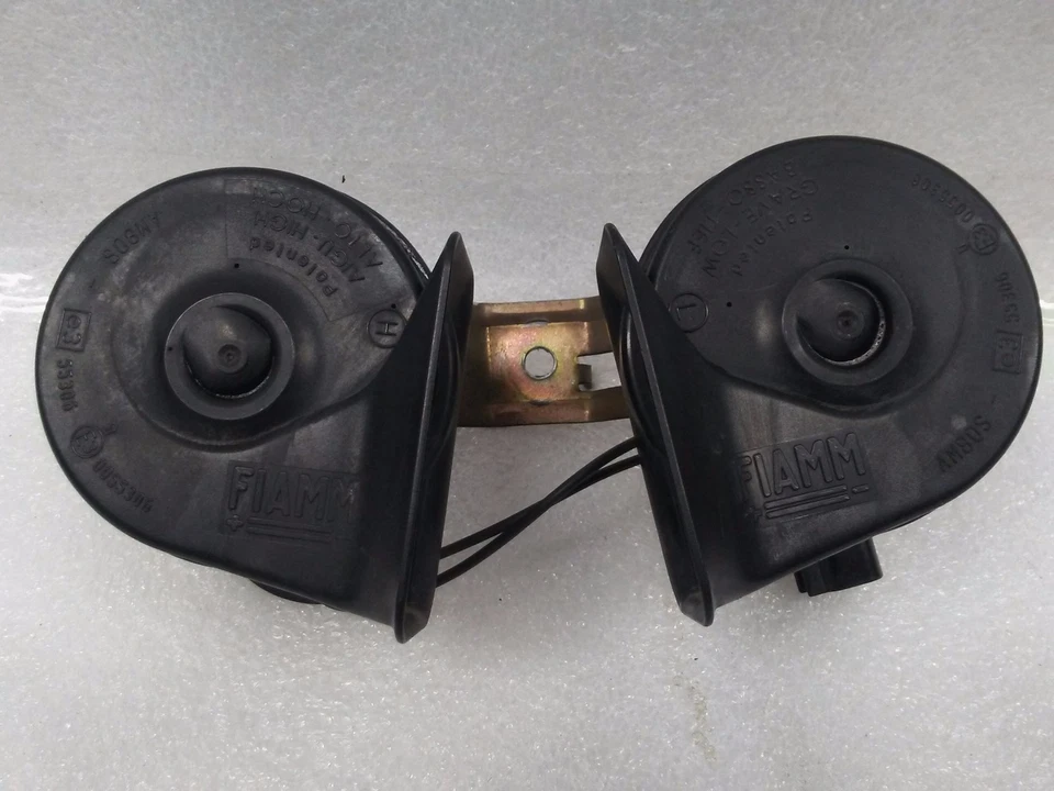 2000-2002 Jaguar S-Type dianteiro buzinas inclinadas altas e baixas com suporte OEM DK609177 - Imagem 1 de 4