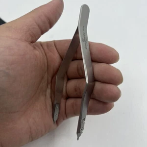 Herramienta de reparación de relojes pinzas de barra de resorte Bergeon 7825 nuevas - Imagen 1 de 3