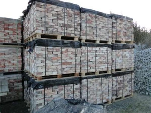 Alte Ziegelsteine, Backstein, Mauerziegel, Ziegel - Bild 1 von 10