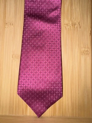 Corbata de seda geométrica Stafford rosa magenta - 58L 3,75W Foto 1 de 2