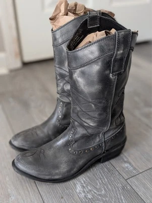 DIBA 灰色仿旧皮革 Lie Lack 西靴女式 40 码 (美国 9/9.5 码) — 第 1/4 张图片