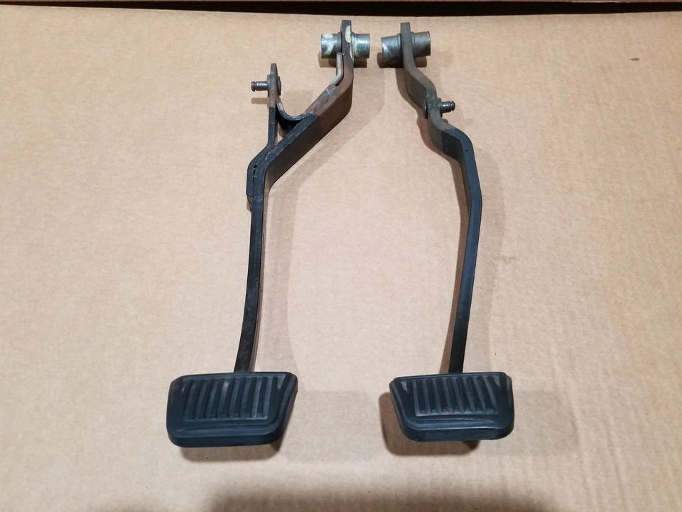 94-01 Dodge Ram 2nd Gen Pickup Truck 5 spd Clutch Pedals Manual Trans NV4500 - Image 1 of 2