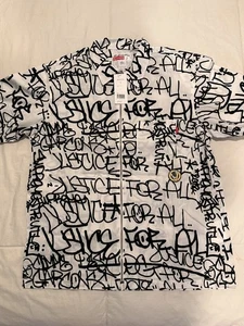 BNWT SUPREME FW18 COMME DES GARCONS GRAPHIC S/S SHIRT WHITE LARGE NEW Authentic - Picture 1 of 9