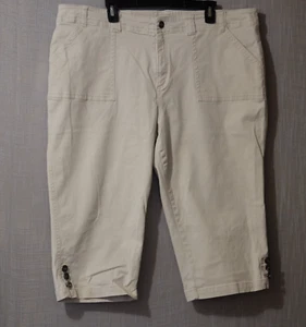 CJ Banks Capris Light Khaki Stretch Cuff Button Womens 22W Average #H82-17 - Picture 1 of 11