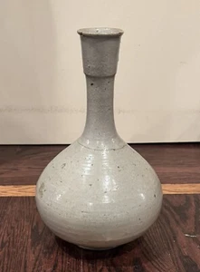 Antique Korean Joseon Dynasty MAYBE ?? Vase / Wine Vessel 10.5" Tall 7" Wide - Picture 1 of 8