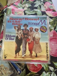 BONEY M. '' HORRAY, HORRAY '' 45 TOURS MADE IN GERMANY VG/VG - Bild 1 von 2