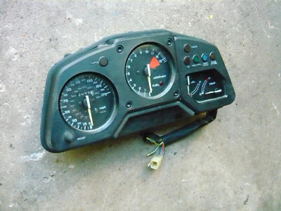 Комплект датчиков комбинированных 90-93 Honda VFR750 Interceptor 37100-MT4-711 от оригинального производителя - Изображение 1 из 4