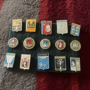 Vintage Badge Collection -1970’s - Picture 1 of 7