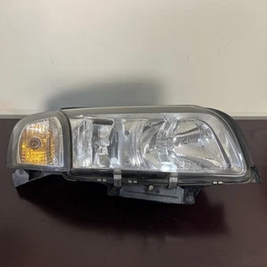 Volvo 80 Series Passenger Right Headlight Fits 1999-2003 - Picture 1 of 6
