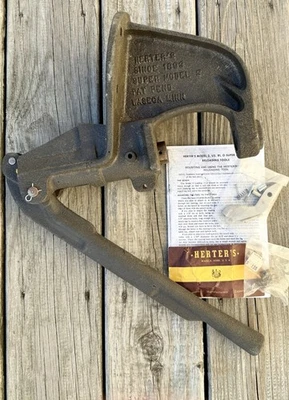 NOVO Caixa Aberta Herters Super Modelo 3 Prensa de Recarga de Estágio Único Mais Lote Extras - Imagem 1 de 4