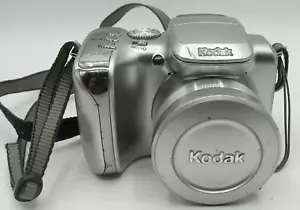 Kodak EasyShare Z612 6.1MP Digital Camera - Silver - Works Great - Picture 1 of 9