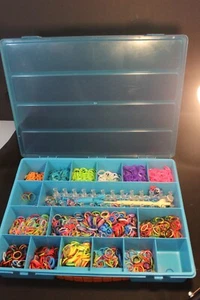 Craft Box & Colorful Rubber-bands - Jewelry - Key Chains - Various Craft Supply - Picture 1 of 2