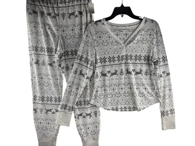 Conjunto de pijama térmico Sonoma para mujer talla M de 2 piezas con estampado de renos y copos de nieve Foto 1 de 4