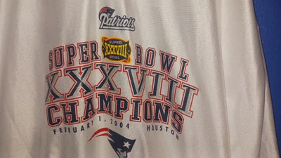 2004  NFL Authentic Jersey New England Patriots Tom Brady 12 Super Bowl 39 - Imagem 1 de 4