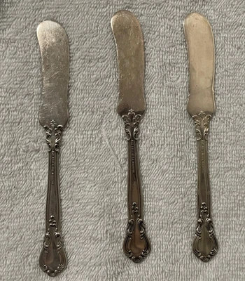 VTG LOT OF 3 GORHAM STERLING CHANTILLY BUTTER SPREADER IN GOOD PHYSICAL COND - Image 1 of 4