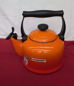 Traditioneller Herdplatte Wasserkocher mit Pfeife, 2,1 l (Lackfehler/Deckelgriff zerkratzt) - Bild 1 von 4