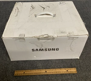 Samsung XE800ZAA-HC1US Samsung HMD Odyssey VR Headset - Open Box - - Picture 1 of 4