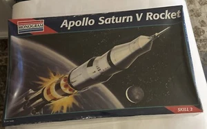 46-5082 MONOGRAM 1/144 Scale APOLLO SATURN V ROCKET Plastic Model Kit BRAND NEW - Picture 1 of 9