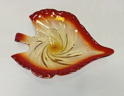 Murano Grande Arte Venicano Vidrio Hoja Forma Cuenco Rojo Rubí a Dorado Tono Años 60 Foto 1 de 4