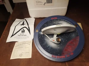 Bradford Exchange - Star Trek 3D Collectors Plate - USS Enterprise NCC-1701 - Picture 1 of 16