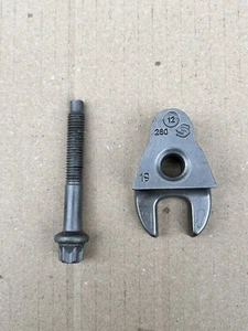 ❌ Diesel Fuel INJECTOR Clamp HOLDER Peugeot CITROEN GENUINE Good Condition - Picture 1 of 3