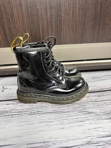 Dr. Martens Brooklee Black Air Wair Boots Shoes Baby Size Us 7 UK 8 Eu 23 - Picture 1 of 9