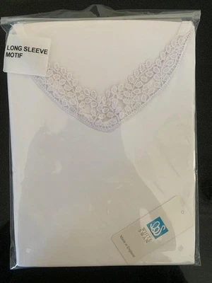 New Ladies 2 Pack 100% Cotton Lace Neckline Long Sleeve Vest Quality Underwear - Image 1 of 3
