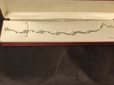 Sterling Silver 925 Clear Cz Stone Flower Bracelet 7" W/Case 7-8" Adjustable  - Image 1 of 4