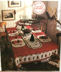 McCall's Weihnachtsmuster 8438 Tischdecke & Läufer Tischset Servietten Stuhlauflage - Bild 1 von 3