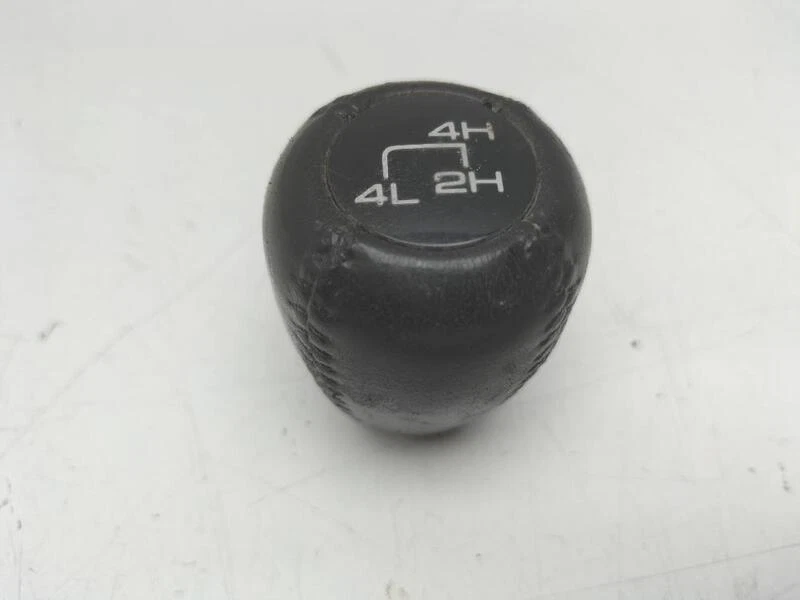 Shift Knob 2051027 for Isuzu Trooper UBS 55 1983 - Image 1 of 3