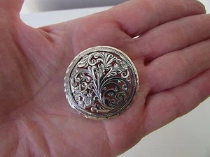 ANTIQUE VTG CARVED FLORAL REPOUSSE HAND MADE LEAVES FLORAL BROOCH PIN  - Picture 1 of 7