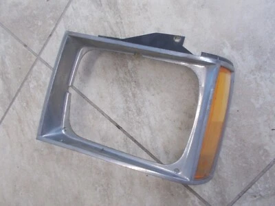 Bisel de faros laterales del conductor derecho para camión GMC S10 S15 con luz 83 84 85 86 usado OEM Foto 1 de 3