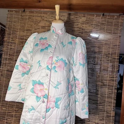Abrigo acolchado vintage años 60 mediano-grande Saks Fifth Avenue flor de hibisco Foto 1 de 4