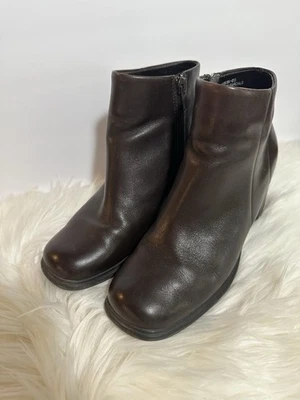 Botines White Mountain Fairchild de cuero marrón con cremallera para mujer talla 6 Foto 1 de 4