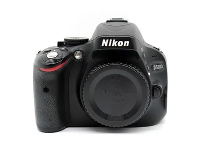 Nikon D5100 16.2 MP DSLR-Digitalkamera, FULL HD Video, shutter count 10641 - Bild 1 von 4