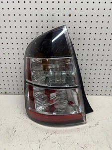 2004 2005 Toyota Prius Driver Side LH Rear Tail Light Assembly OEM - Picture 1 of 7