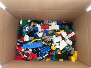 Lego Bricks (1KG) Per Box. All Random Pieces Blocks Wheels No Mini Figures Lot 4 - Picture 1 of 3