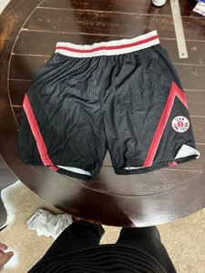 Adidas 3SSB Black Team Trae Young Uniform Shorts Sz XL - Picture 1 of 4