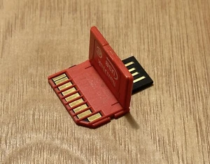 Ducati SanDisk Extreme 4GB SD Card With Folding USB Drive RARE Limited Edition - Picture 1 of 4
