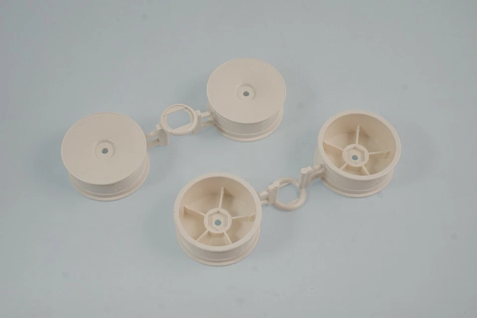 Tamiya A900069-51 Weiße TRF414M Felgen 1:10 (4 Stück) Modellbau - Bild 1 von 1