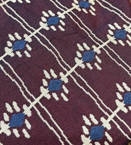 GUESS HIGH END DRESS SUIT DESIGNER NECKTIE TIE FREE SHIPPING - Picture 1 of 4
