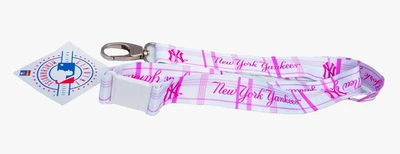 New York Yankees Pink and White Plaid MLB Lanyard with Clip New MLB Licensed - Image 1 of 2