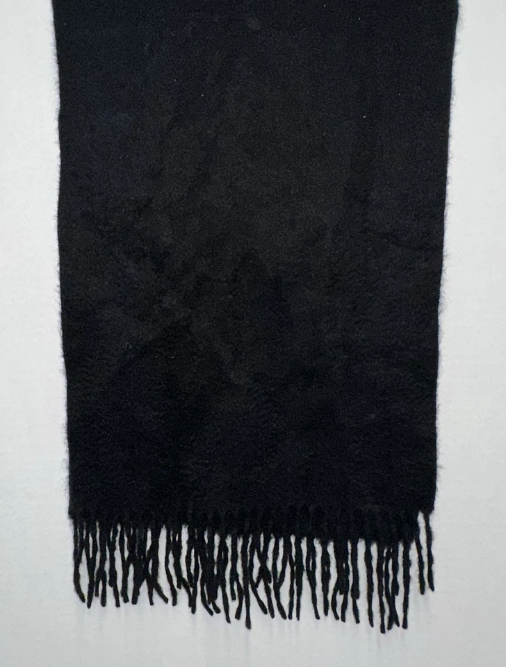 Bufanda larga de cachemir con flecos negra para mujer Portolano Foto 1 de 4